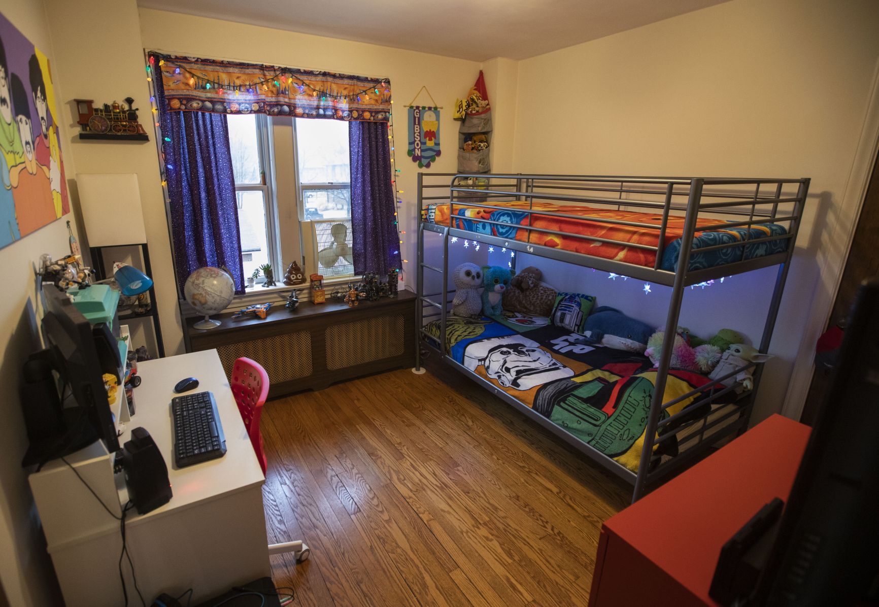 A colorful, eclectic Holly Hills bungalow